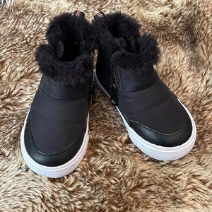 Cat & Jack Girls Boots Size 5